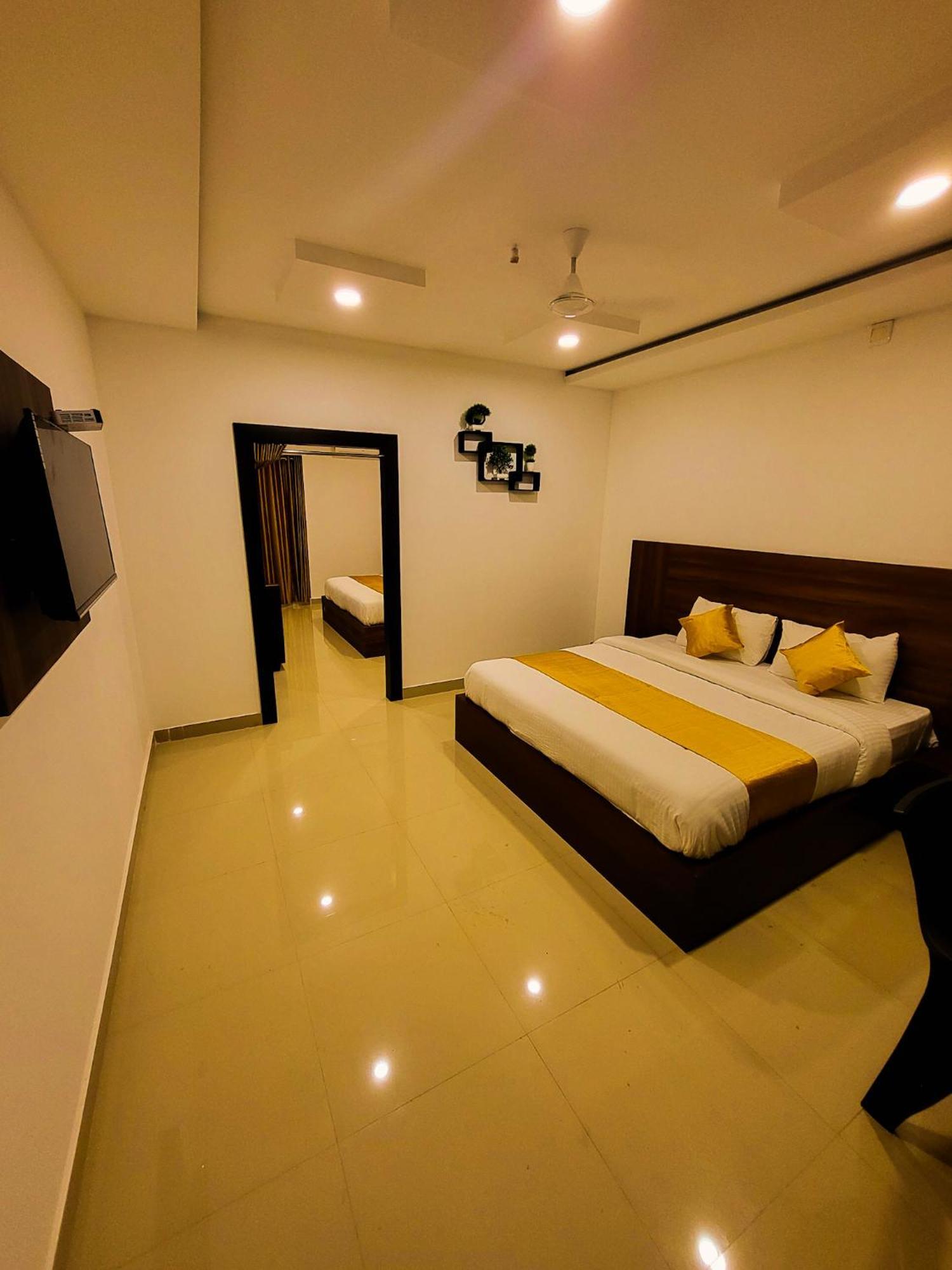 Thejaswini Residency Cheruvathur Nīleshwar Extérieur photo